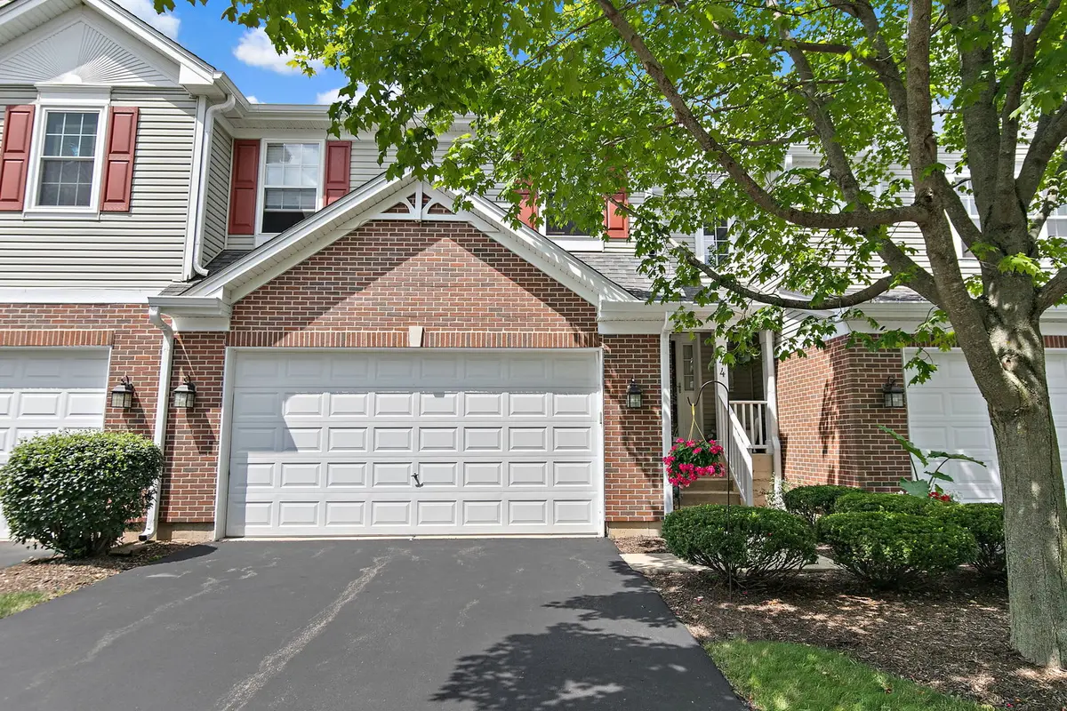 244 Lineas LN #244, Geneva, IL 60134