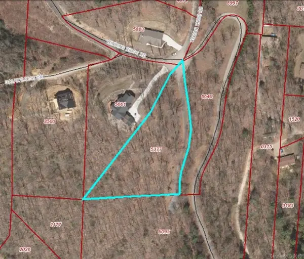74 Winding Ridge RD #3, Fairview, NC 28730