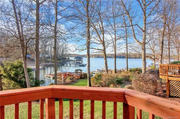 1361 Shimmer Light CIR, Rock Hill, SC 29732