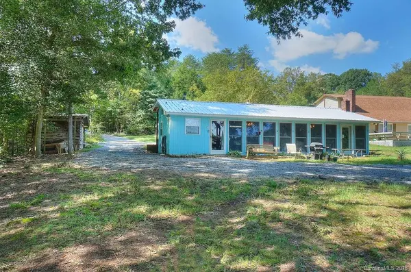 6861 Tommy Sherrill RD, Sherrills Ford, NC 28673