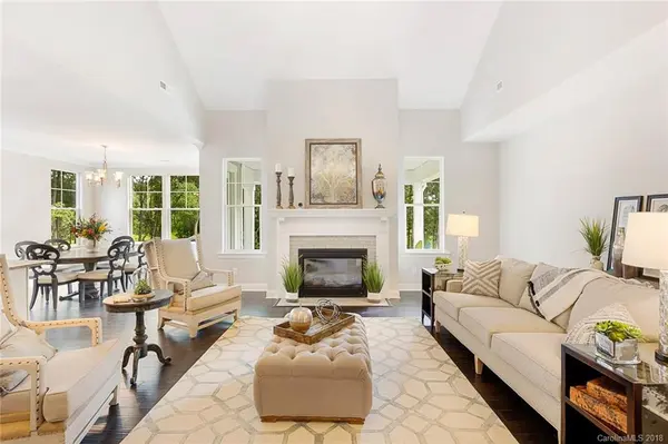 205 Country Lake DR, Mooresville, NC 28115