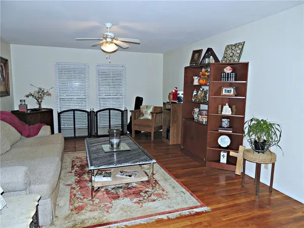 1604 4th ST NE, Hickory, NC 28601