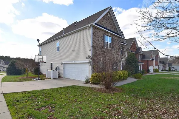 10127 Shanaclear AVE, Concord, NC 28027