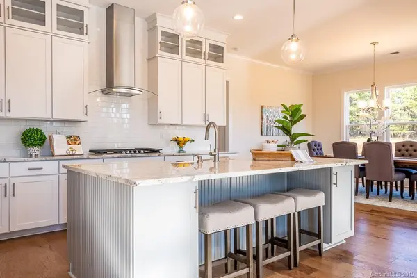 146 Riverstone DR, Davidson, NC 28036