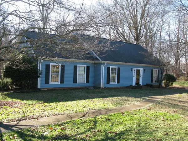 6329 Windy Knoll LN, Mint Hill, NC 28227