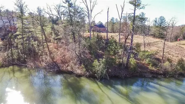 4712 Crystal Cove PL, Hickory, NC 28601
