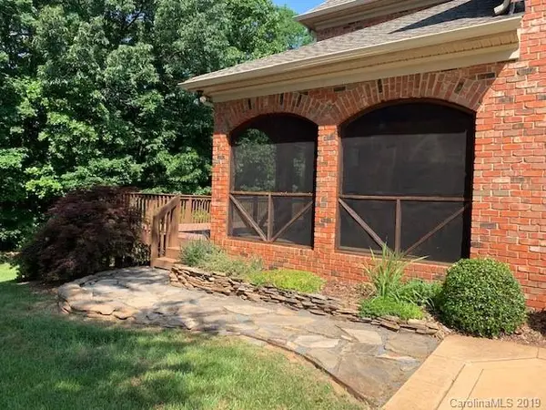 125 Lake Mist DR, Belmont, NC 28012