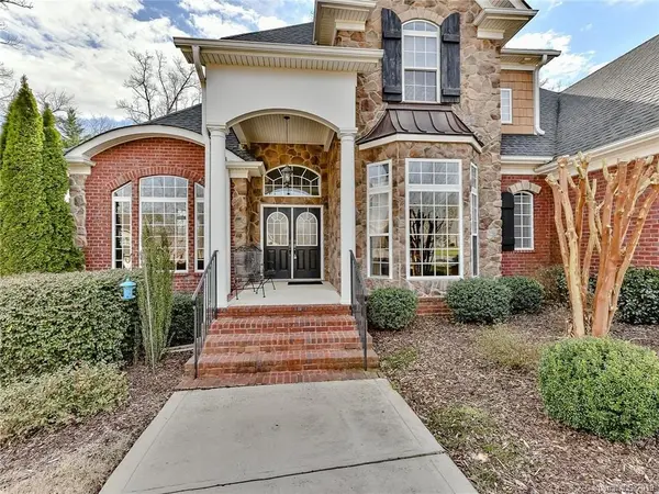 819 Abilene LN, Fort Mill, SC 29715