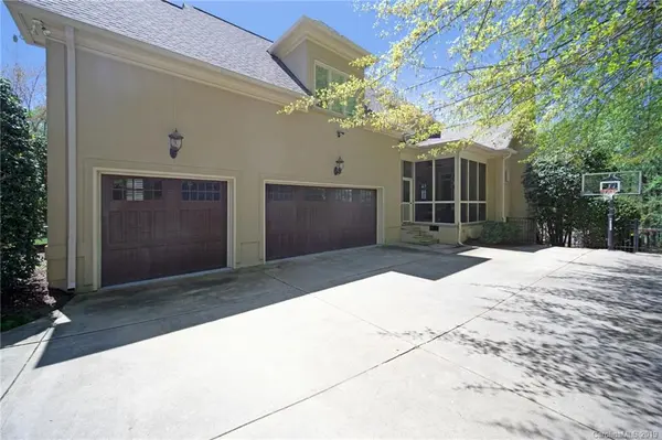 10914 Lee Manor LN, Charlotte, NC 28277