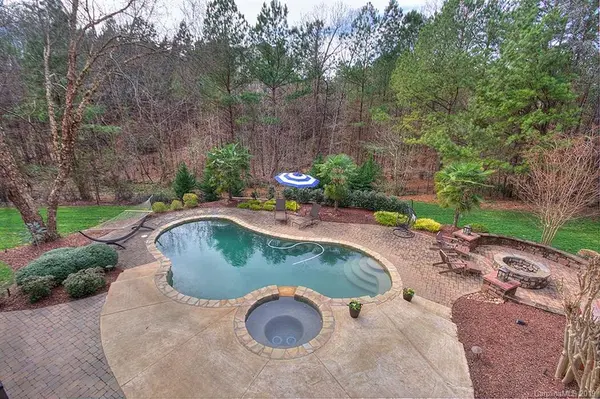 10914 Lee Manor LN, Charlotte, NC 28277