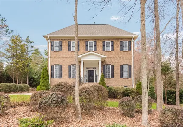 203 Oxford Place DR, Fort Mill, SC 29715
