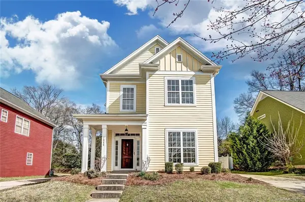 1212 Rising Oak DR, Charlotte, NC 28206
