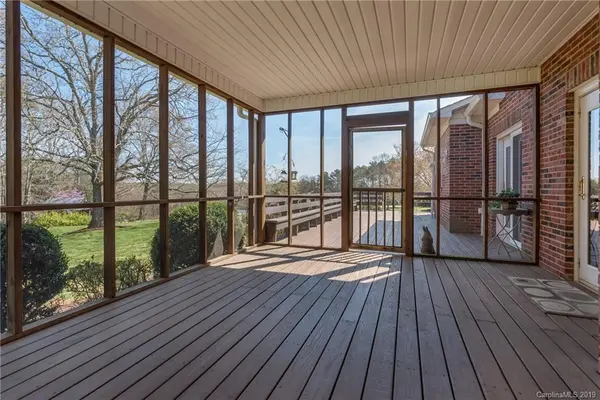 171 Brookfield DR, Forest City, NC 28043