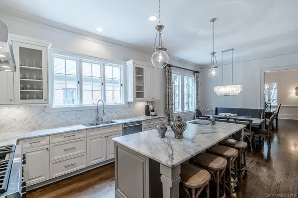 329 S Canterbury RD, Charlotte, NC 28211