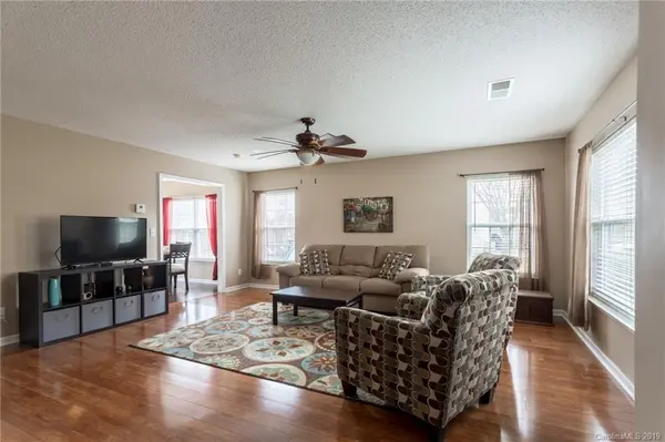 1414 Swaying Branch LN, Lake Wylie, SC 29710
