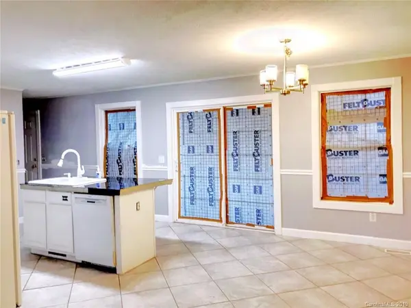 12 Mcgee Ridge RD, Fairview, NC 28730