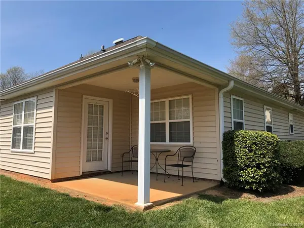 107 Ashwood LN, Mooresville, NC 28117