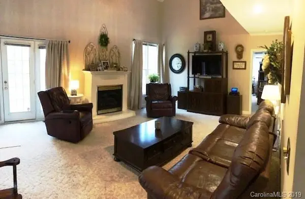 438 Lindsey LN, Oakboro, NC 28129
