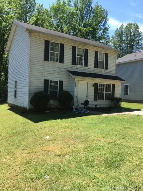 719 Dawn CIR, Charlotte, NC 28213