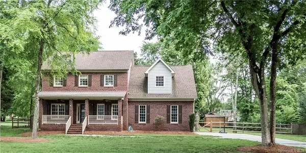 2532 Saddlewood CIR SW, Concord, NC 28027