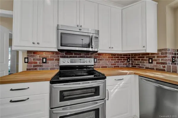 11103 Stonepath LN, Charlotte, NC 28277