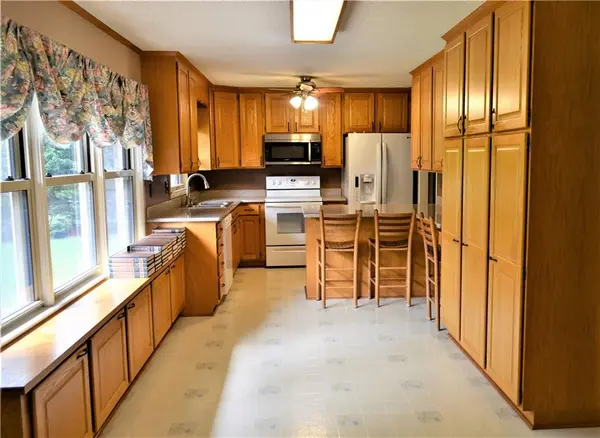 2402 Old Conover Startown RD, Newton, NC 28658