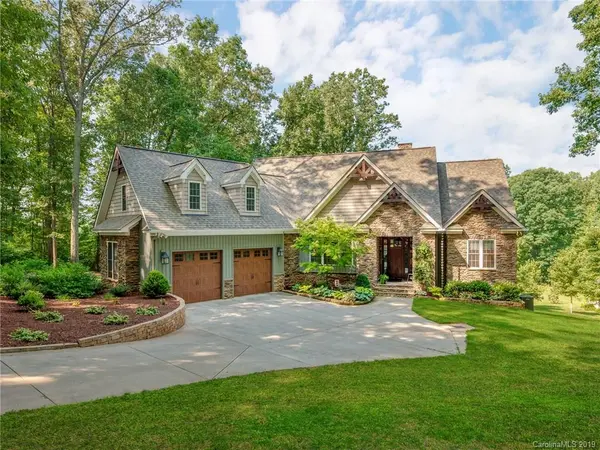 509 Chatham LN, Bessemer City, NC 28016