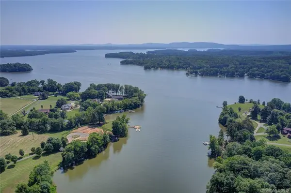 865 Fox Hollow LN, Salisbury, NC 28146