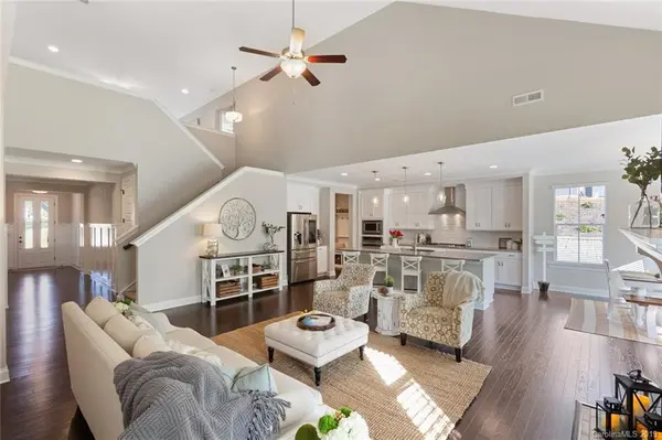 202 Country Lake DR, Mooresville, NC 28115