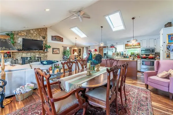 147 Gainswood DR, Mooresville, NC 28117