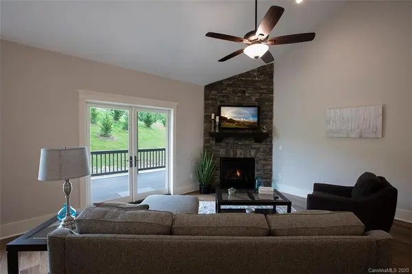 183 Sports Village DR #13, Hendersonville, NC 28739
