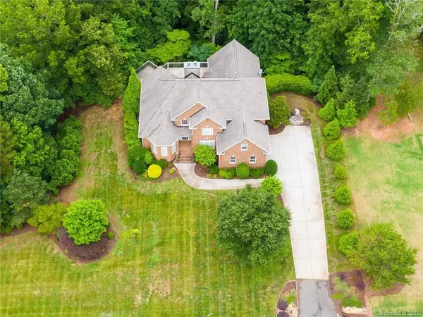 1053 Rolling Park LN, Fort Mill, SC 29715