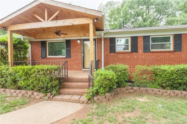 910 Herrin AVE, Charlotte, NC 28205