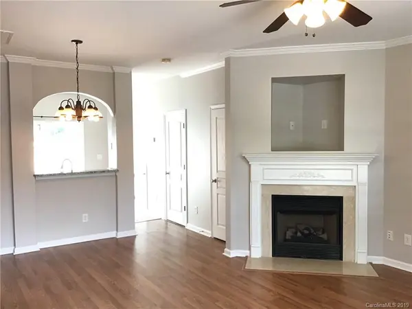 128 Chimney Rock LN, Fort Mill, SC 29708