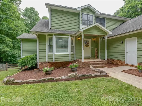 4644 Hickory Grove RD, Mount Holly, NC 28120