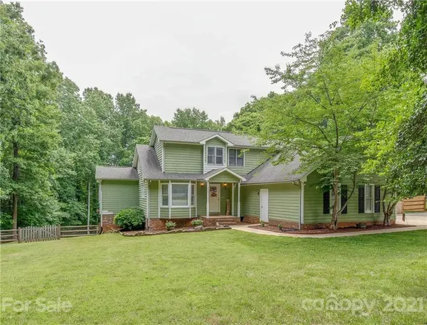4644 Hickory Grove RD, Mount Holly, NC 28120