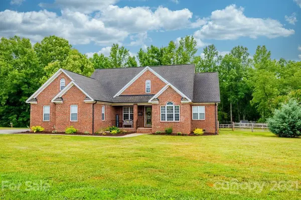 4833 Nc 16 HWY, Maiden, NC 28650