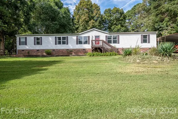 7321 Executive CIR, Denver, NC 28037