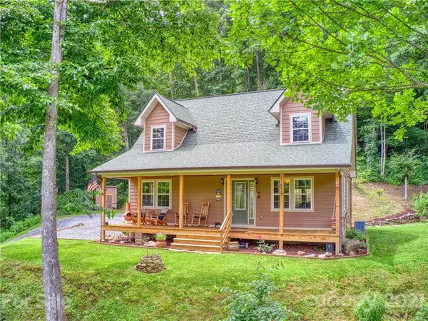 27 Little Roundtop RD,  Clyde,  NC 28721
