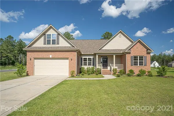 1612 Linden LN, Lumberton, NC 28358