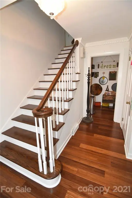 821 E 23rd ST, Newton, NC 28658