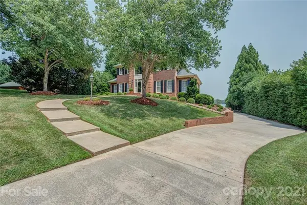 2105 Windermere LN, Shelby, NC 28150