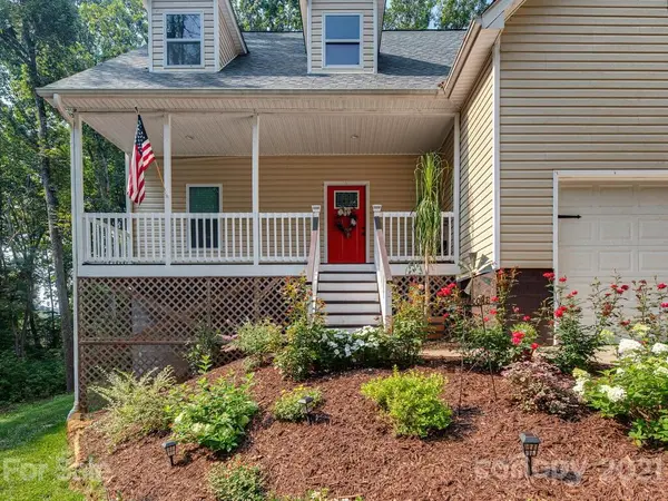 8002 Montego LN, Denver, NC 28037