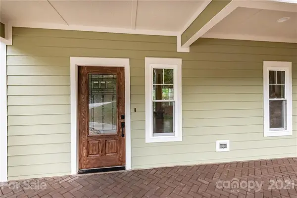 311 Sassafras CT NE, Lenoir, NC 28645