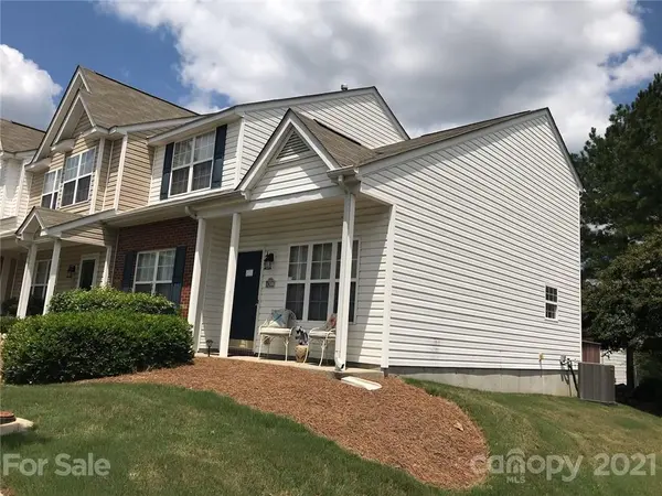 1208 Iron Gate CT, Rock Hill, SC 29732