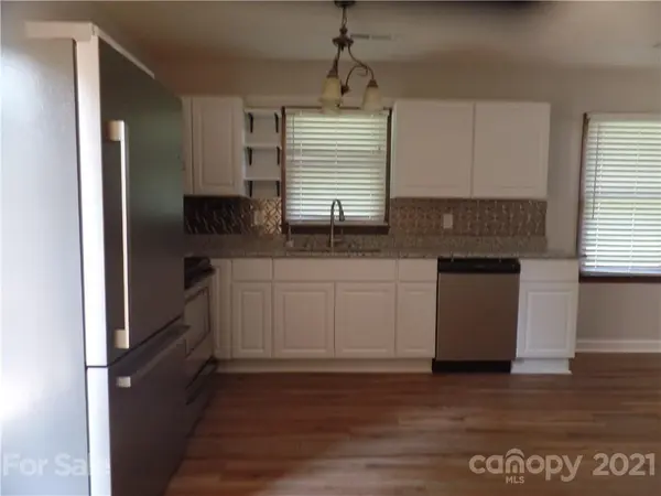 105 Blackberry CV, Forest City, NC 28043