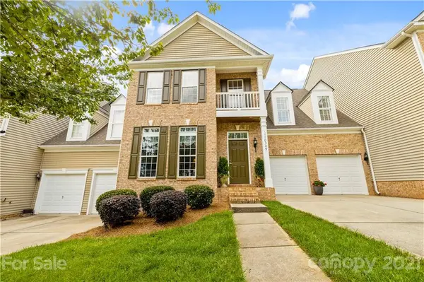 10349 Linksland DR, Huntersville, NC 28078