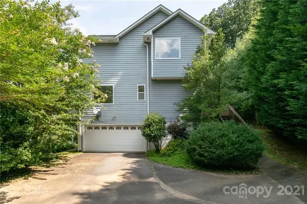 56 Dalya RD, Swannanoa, NC 28778