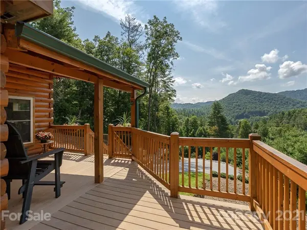 364 Rock Creek RD, Zirconia, NC 28790