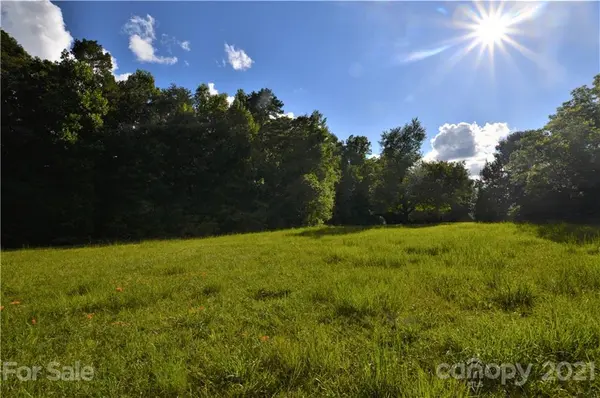 4602 Calico RD, Lenoir, NC 28645